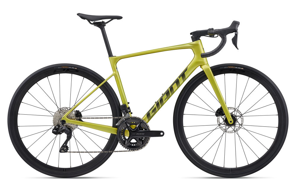 GIANT DEFY ADVANCED 1 2026